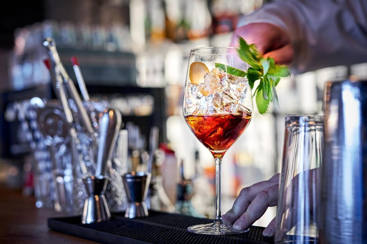 A-Rosa Ifen Hotel Kleinwalsertal Hirschegg  Eksteriør bilde A glass of Negroni