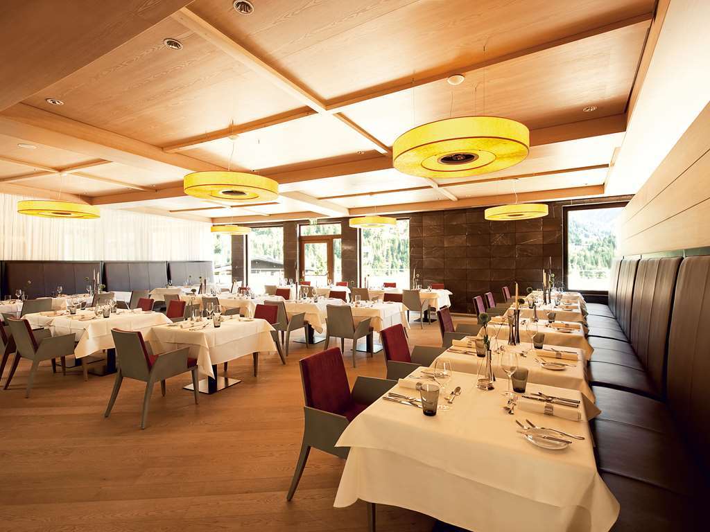 A-Rosa Ifen Hotel Kleinwalsertal Hirschegg  Restaurant bilde Restaurant "La Table d'Augustin"